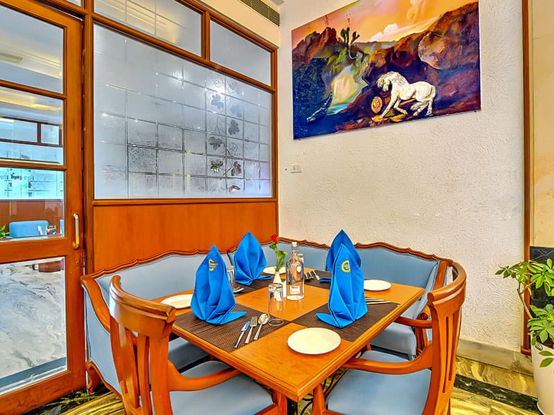 Dining at Celebrity Resort