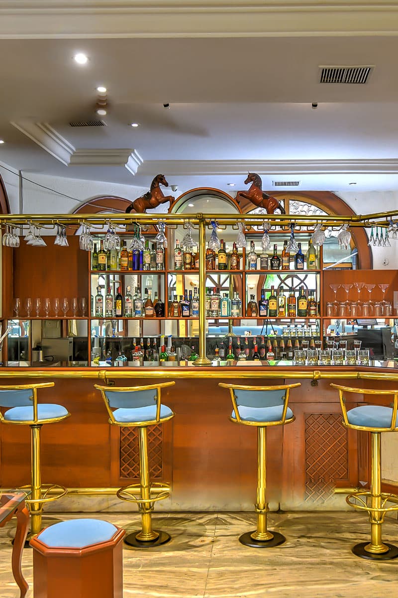 Dining at Celebrity Resort