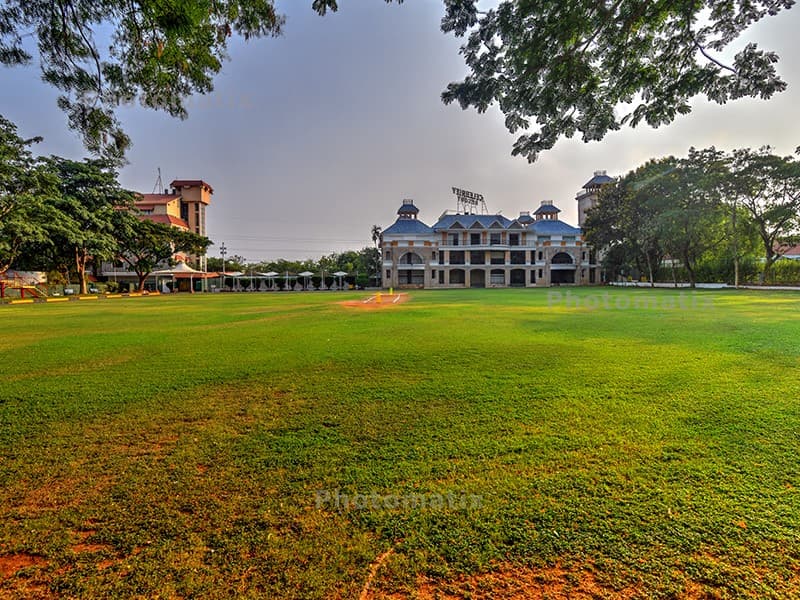 Open-air lawns